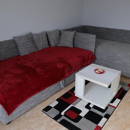 Eva Apartman Szigetvár Exterior photo