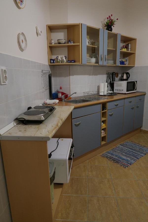 Eva Apartman Szigetvár Exterior photo